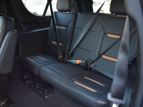 Certified 2023 GMC Yukon XL AT4 w/ AT4 Premium Plus Package AWD/4WD image 30