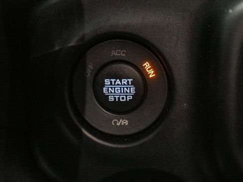 Used 2023 Jeep Gladiator Overland image 36