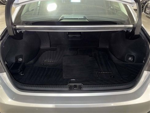 Used 2021 Lexus ES 300h w/ Accessory Package image 17