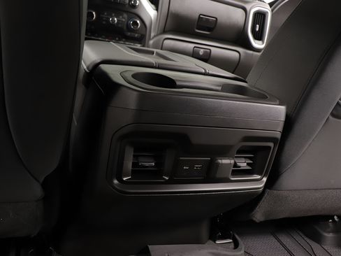 Used 2019 Chevrolet Silverado 1500 LT Trail Boss AWD/4WD image 25