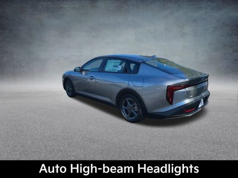 New 2025 Kia K4 LXS image 16