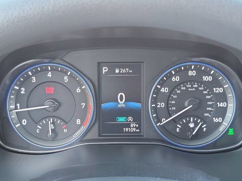 Used 2023 Hyundai Kona SE AWD/4WD image 7