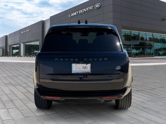 Used 2023 Land Rover Range Rover SE AWD/4WD image 4