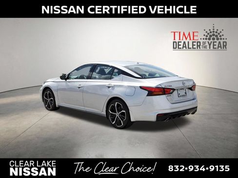 Certified 2025 Nissan Altima 2.5 SR w/ SR Premium Package FWD image 5