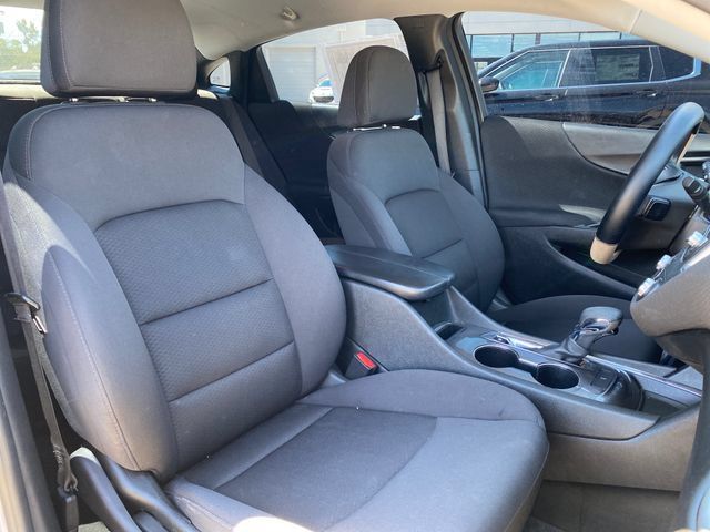 Used 2023 Chevrolet Malibu LT FWD image 9