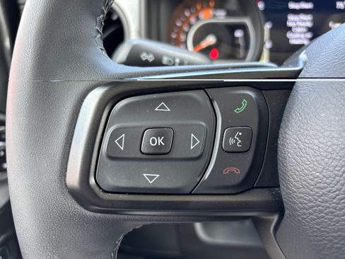 Used 2026 Jeep Wrangler Unlimited Sport AWD/4WD image 19
