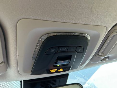 Certified 2025 Toyota Corolla LE image 27