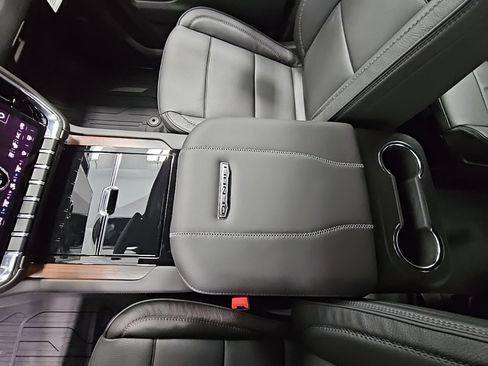 New 2026 GMC Yukon XL Denali image 22