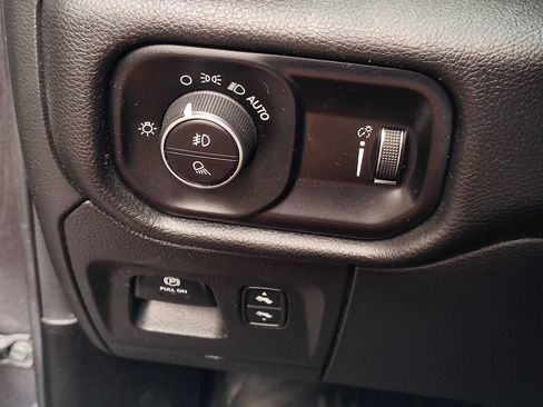 Used 2023 RAM 1500 Lone Star RWD image 23