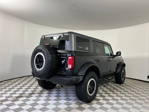 Used 2023 Ford Bronco Black Diamond w/ Sasquatch Package image 7