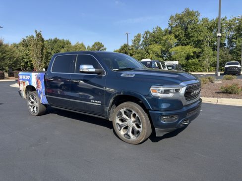 Used 2022 RAM 1500 Limited w/ Body Color Bumper Group AWD/4WD image 2