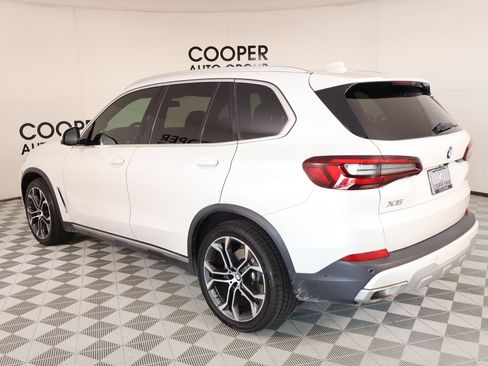 Used 2023 BMW X5 xDrive40i w/ Premium Package AWD/4WD image 24