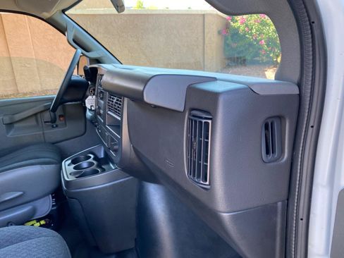 Used 2025 Chevrolet Express 2500 w/ Driver Convenience Package RWD image 33