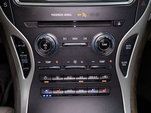 Used 2020 Lincoln Nautilus Reserve FWD image 23