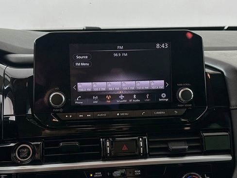 Used 2022 Nissan Pathfinder SV w/ SV Black Package image 14