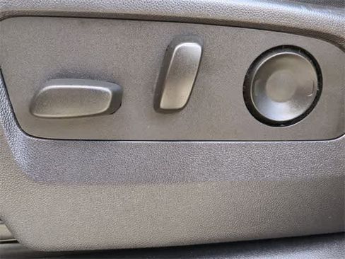 Used 2024 Chevrolet Silverado 1500 LT Trail Boss w/ Protection Package image 17