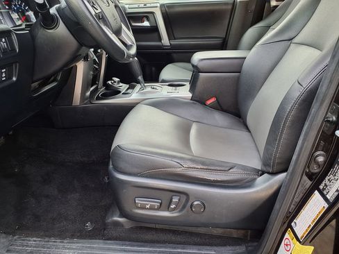 Used 2019 Toyota 4Runner SR5 Premium AWD/4WD image 15