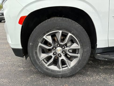 Used 2022 Chevrolet Tahoe LT w/ LT Signature Plus Package image 10