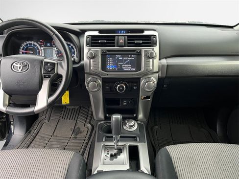 Used 2015 Toyota 4Runner SR5 image 16