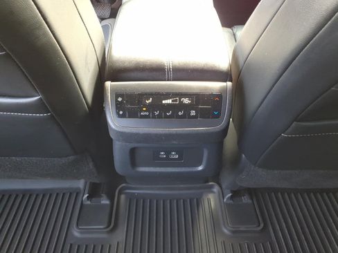 Used 2022 Nissan Pathfinder SL w/ SL Black Package image 13