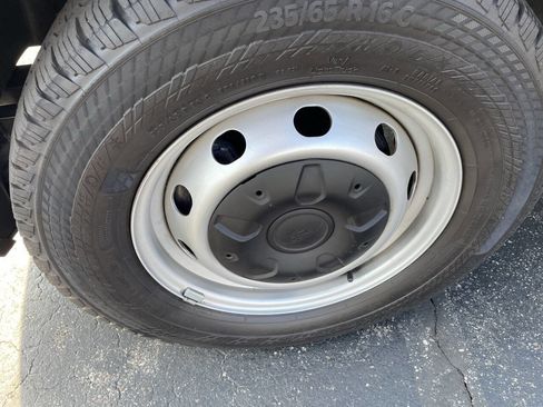 Used 2024 Ford Transit 250 148 Medium Roof w/ Load Area Protection Package image 11