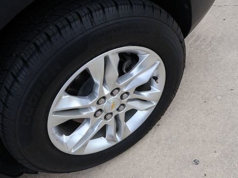 Used 2019 Chevrolet Blazer LT FWD image 5