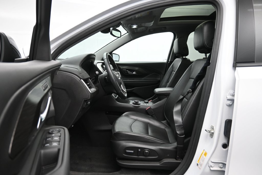 Used 2024 GMC Terrain SLT w/ Elevation Edition AWD/4WD image 22