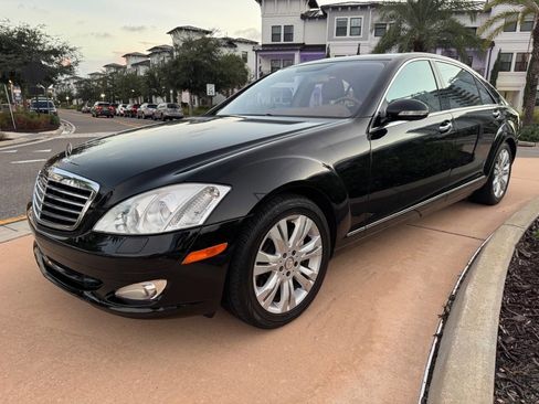 Used 2009 Mercedes-Benz S 550 image 2