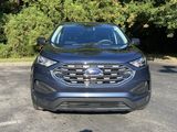 Used 2019 Ford Edge SE image 3