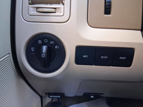 Used 2011 Ford Escape XLT FWD image 15