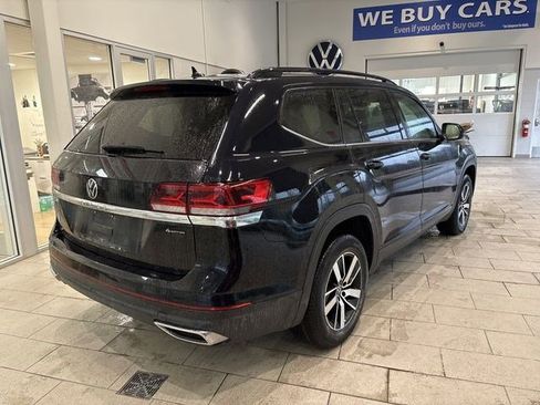 Used 2023 Volkswagen Atlas SE image 4