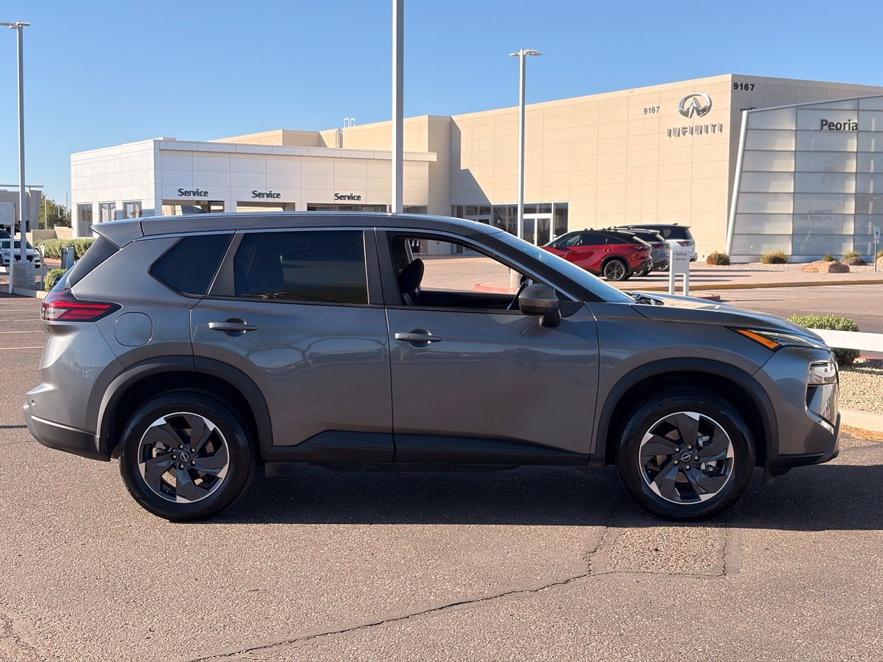 Certified 2025 Nissan Rogue SV FWD image 7
