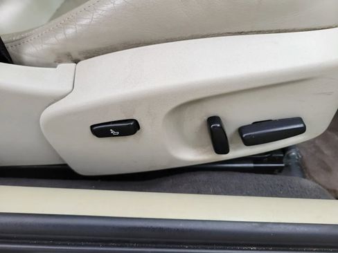 Used 2004 Saab 9-3 Arc image 14