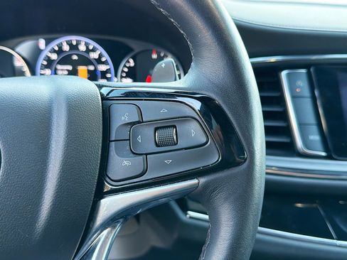 Used 2023 Buick Enclave Avenir w/ Avenir Technology Package image 36