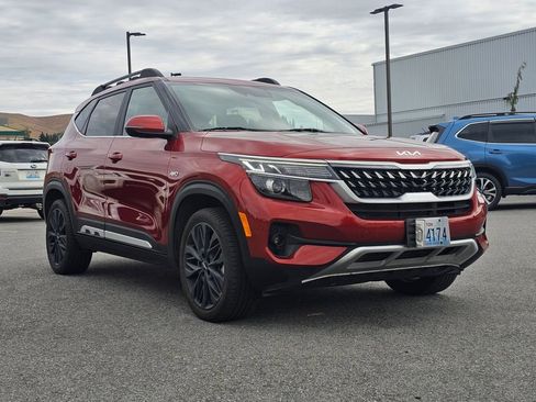 Used 2022 Kia Seltos Nightfall Edition AWD/4WD image 6