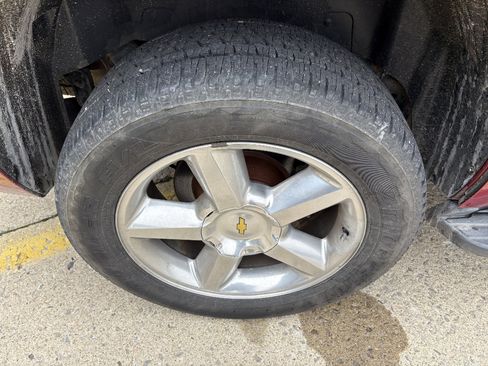 Used 2013 Chevrolet Tahoe LTZ image 11