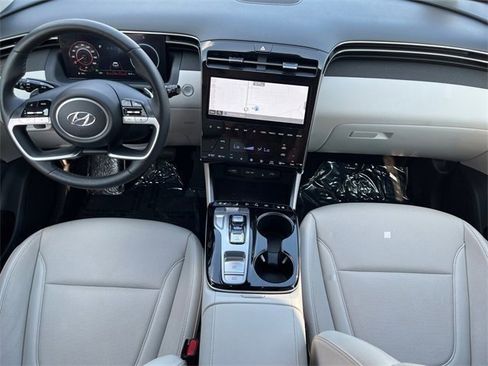 Used 2024 Hyundai Tucson Limited image 9