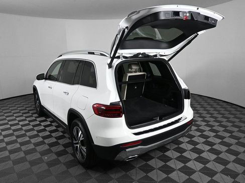 Certified 2025 Mercedes-Benz GLB 250 image 31