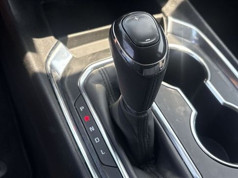 Certified 2019 Chevrolet Traverse LT FWD image 15