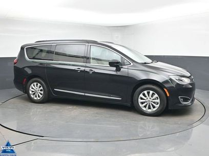 Used 2017 Chrysler Pacifica Touring-L