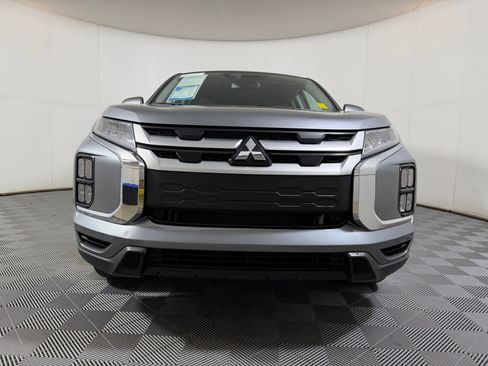 Used 2025 Mitsubishi Outlander Sport SE AWD/4WD image 5