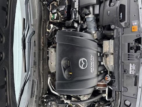 Used 2017 MAZDA MAZDA3 Sport image 15