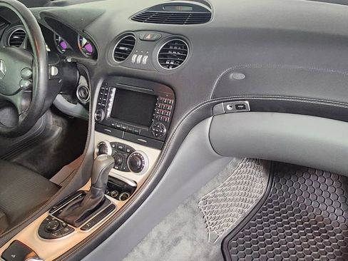 Used 2005 Mercedes-Benz SL 55 AMG image 23
