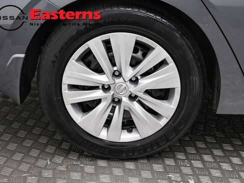 Used 2022 Nissan Sentra S FWD image 29