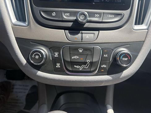 Used 2023 Chevrolet Malibu LS FWD image 14