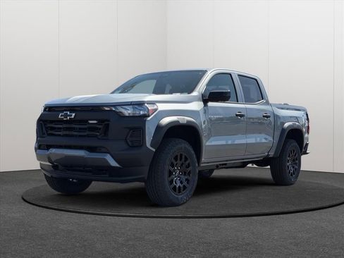 New 2026 Chevrolet Colorado Trail Boss AWD/4WD image 3