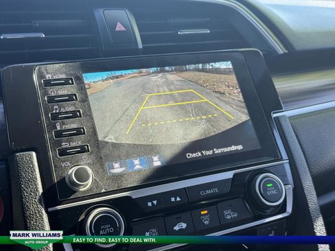 Used 2020 Honda Civic Touring image 16