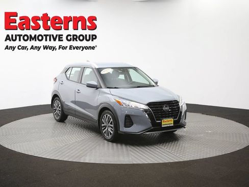 Used 2021 Nissan Kicks SV FWD image 49