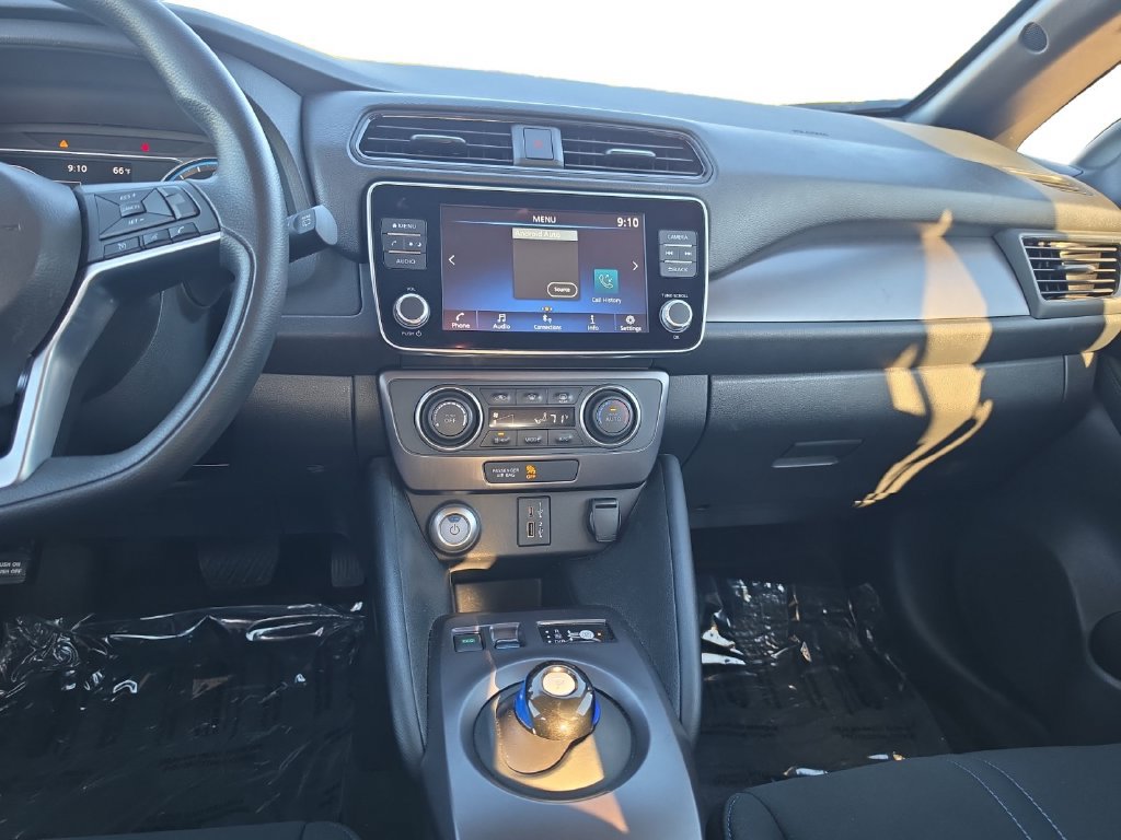 Used 2025 Nissan Leaf S FWD image 11