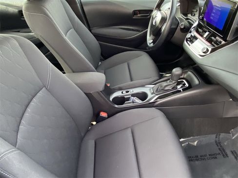 Certified 2025 Toyota Corolla LE image 14